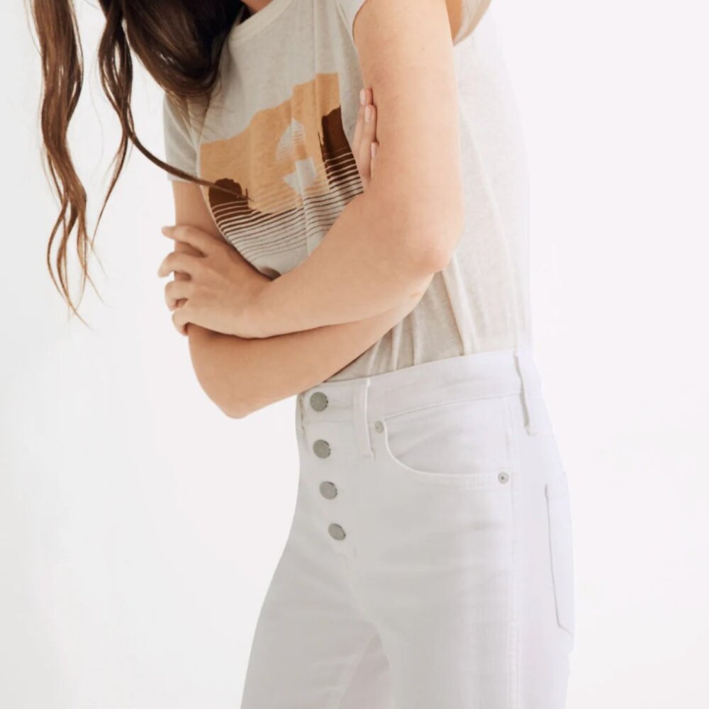 NWT 10" High-Rise Skinny Crop Jeans in Pure White: Button-Front Edition